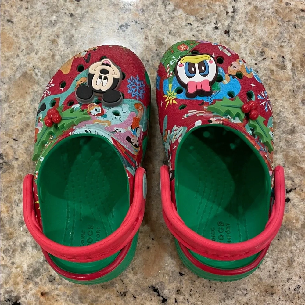 CROCS Disney Infants Holiday Christmas Festive Red Green Clogs Size C6 Sandals
